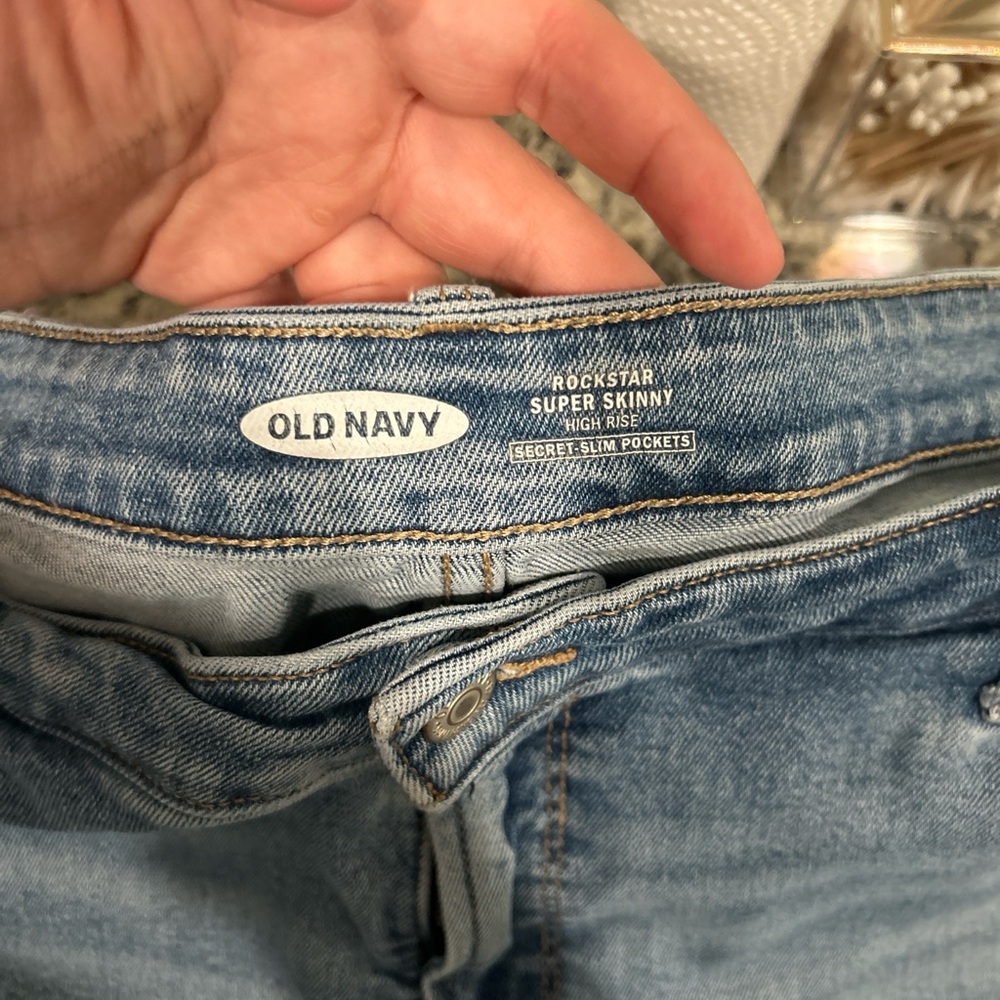 Old Navy Rockstar Super Skinny Jeans
